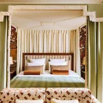 Saint Hotel Paris