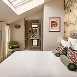 Saint Hotel 5*